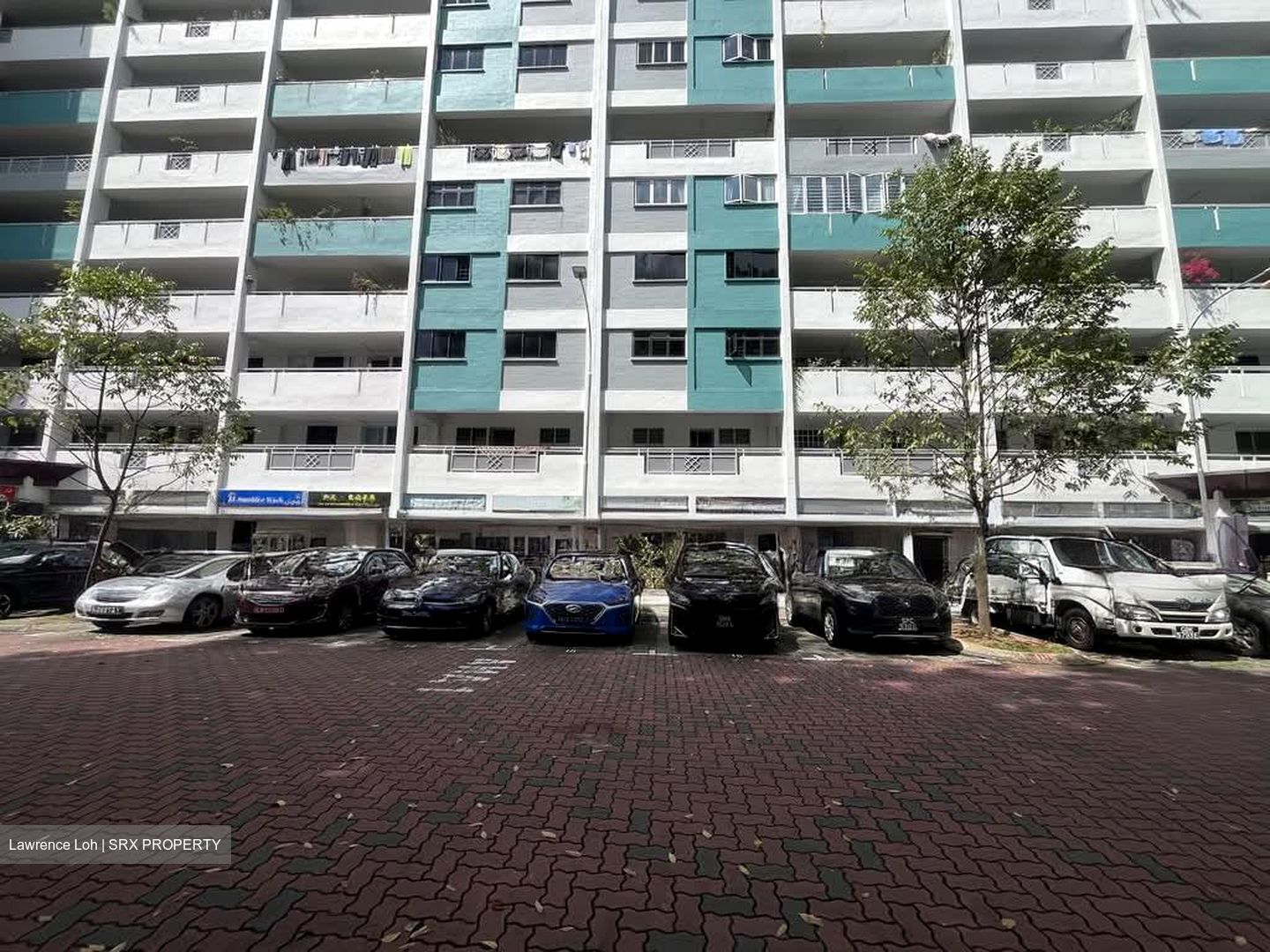 Ang Mo Kio Avenue 1 (D20), Shop House #572118281